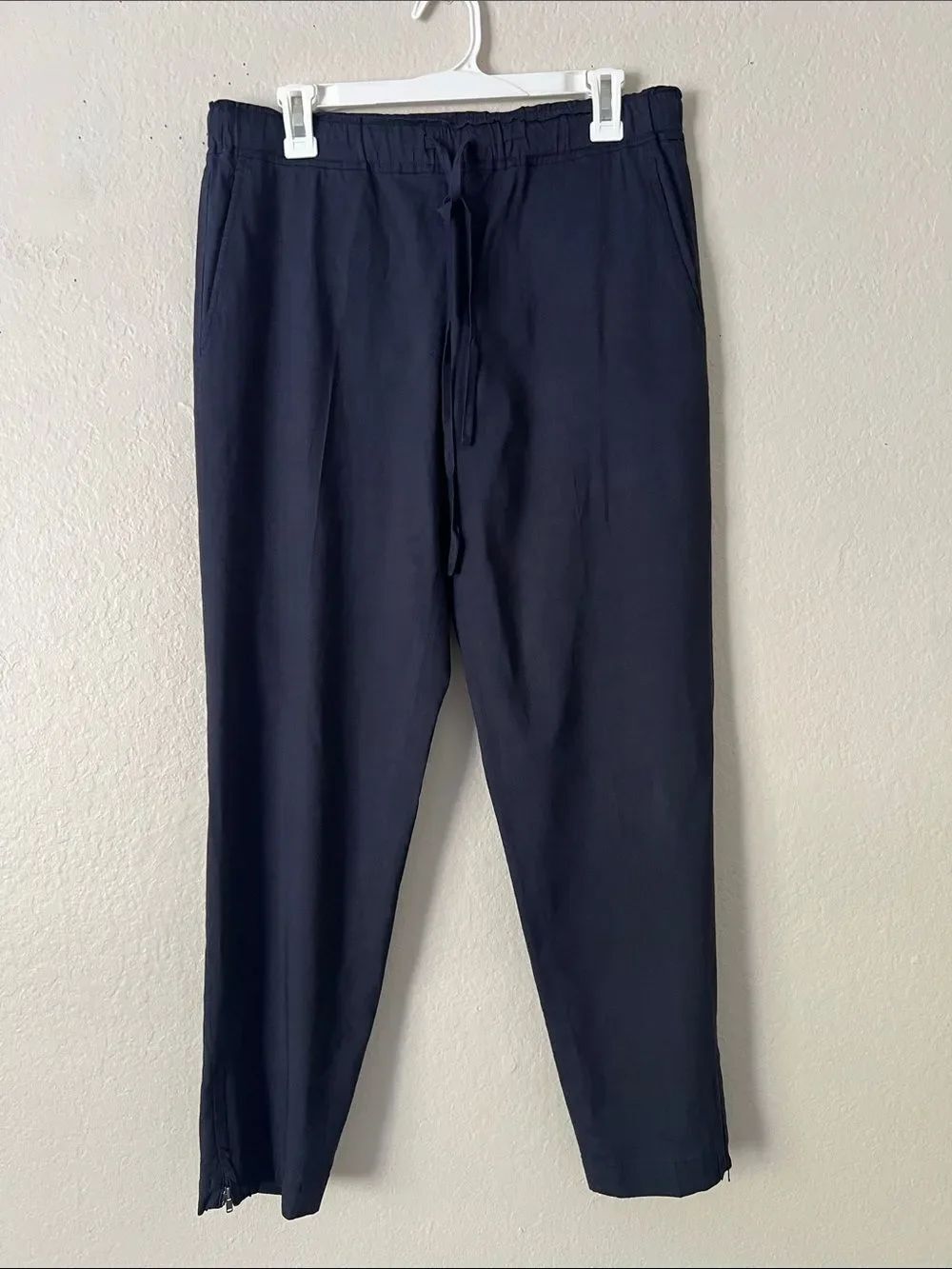 Like New! THEORY Northsound Linen Jogger Soft Crunch Linen Blend Navy Size M